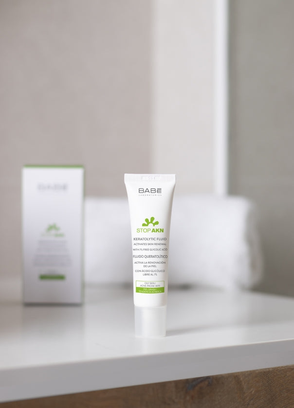 BABE Stop AKN Keratolytic Fluid 30ml Kératolytique Anti-Acné Peaux Grasses Acnéiques