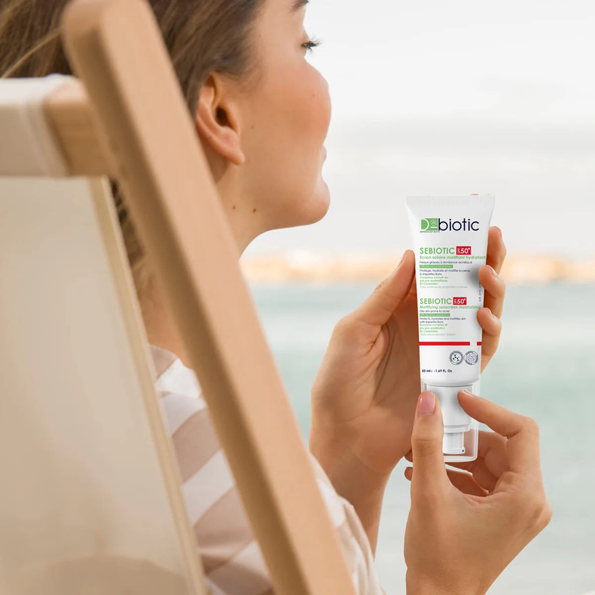 D-BIOTIC Sebiotic Écran Solaire Matifiant SPF50+ 50ml Protection Solaire Peaux Mixtes à Grasses