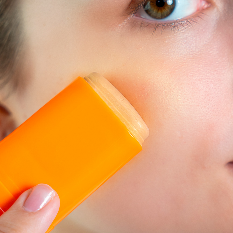 BABARIA Écran Solaire Stick Glow SPF50+ 20g Protection Solaire Très Haute Effet Lumineux
